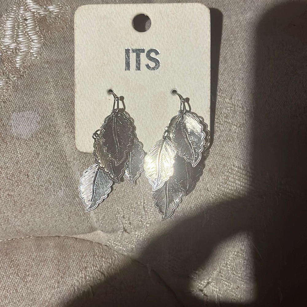 Ear rings